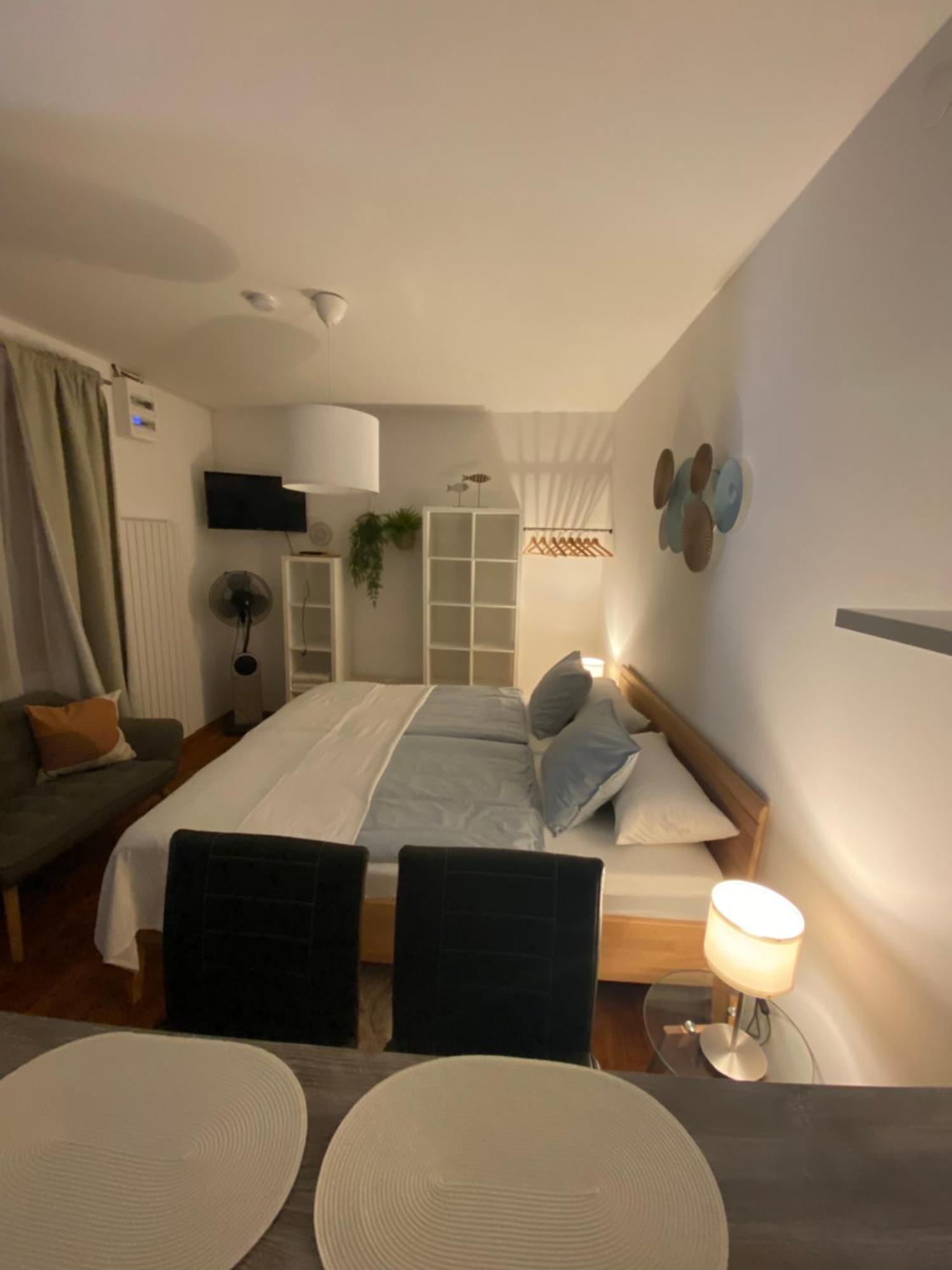 Studio Im Wienerwald - Moedling Modling Exterior foto