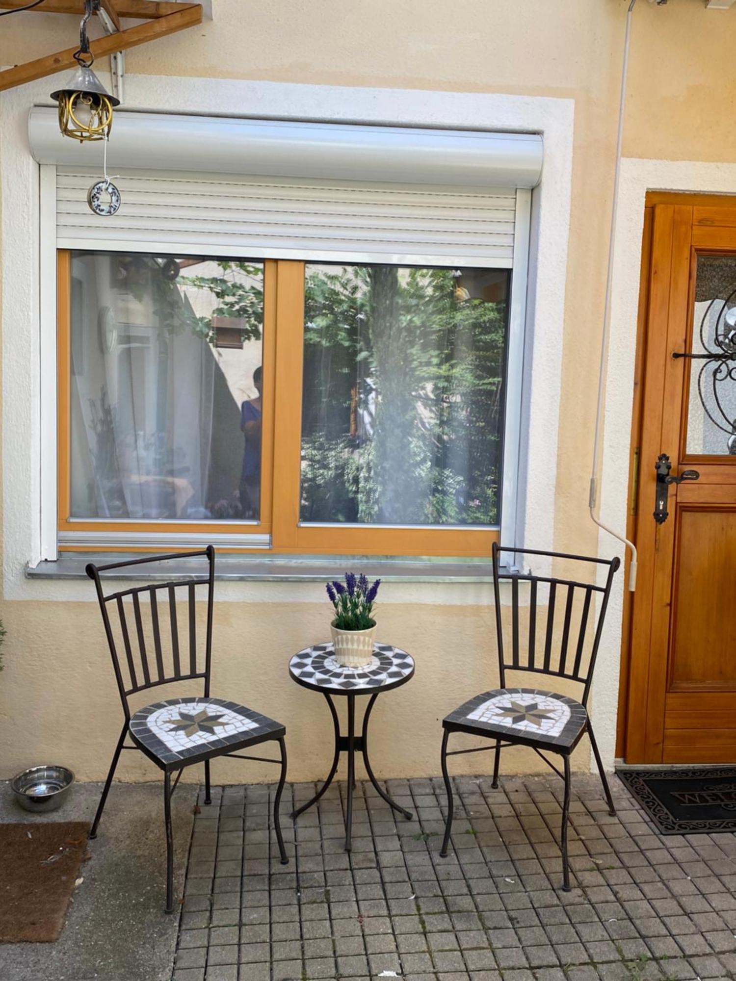 Studio Im Wienerwald - Moedling Modling Exterior foto